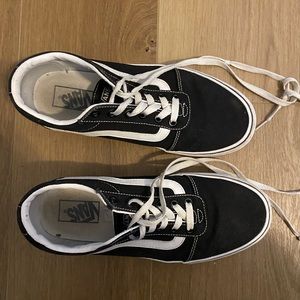 Women’s Old Skool Platform Canvas Vans
